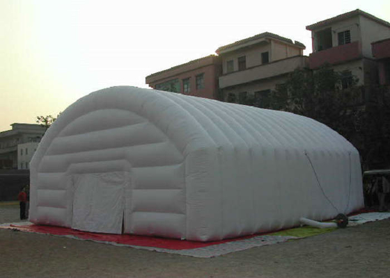 Duidelijke Opblaasbare Tent 10mx6m van Kleurenpvc 8mx4m Groot Bevattend Ruimte Verzekerd Ce