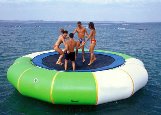 Loodvrije Opblaasbare Meertrampoline, het Drijven Gelast Op hoge temperatuur van de Watertrampoline