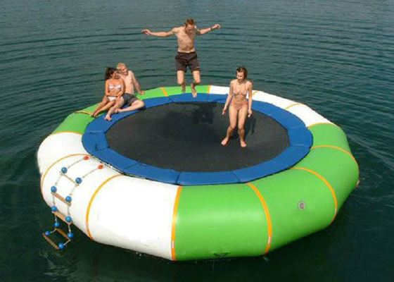 Loodvrije Opblaasbare Meertrampoline, het Drijven Gelast Op hoge temperatuur van de Watertrampoline