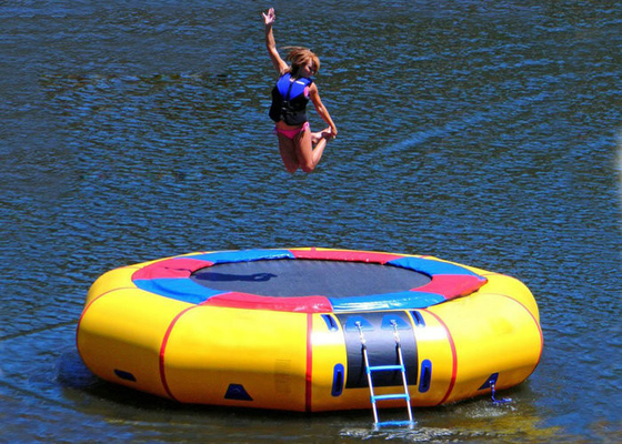 Douane die Opblaasbare Watertrampoline Eco drukt Vriendschappelijk voor Waterpark