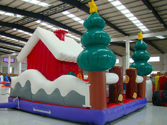 De Decoratiebrandkast van de Pretpark Opblaasbare Vakantie genoeg voor Kerstmis