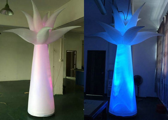 Palm die Licht op Inflatables Aangepaste Hoogte voor Promotiecampagnes gestalte geven