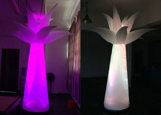 Palm die Licht op Inflatables Aangepaste Hoogte voor Promotiecampagnes gestalte geven