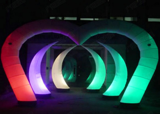 Hoornen Gestalte gegeven Licht op de Dubbele Lijn van Inflatables die voor Stadiumprestaties wordt gestikt