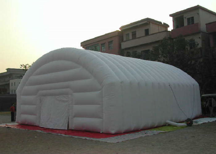 Duidelijke Opblaasbare Tent 10mx6m van Kleurenpvc 8mx4m Groot Bevattend Ruimte Verzekerd Ce